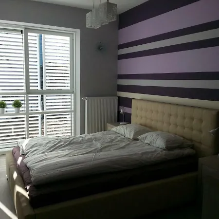 Strict Center Towarowa Apartment